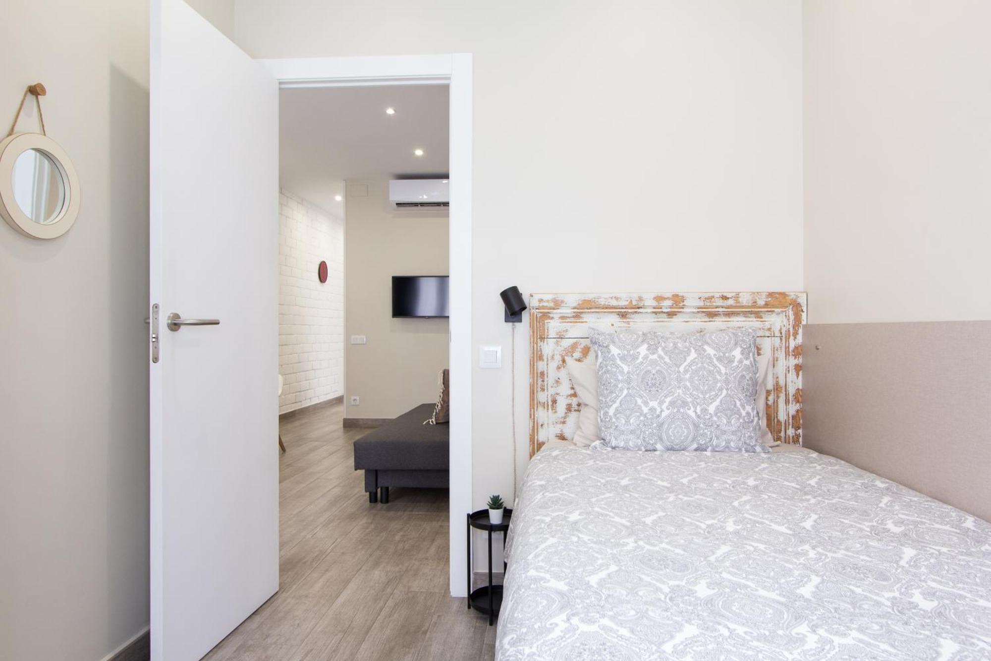Novus Homes Barcelona Santa Eulalia ロスピタレート・デ・リョブレガート エクステリア 写真