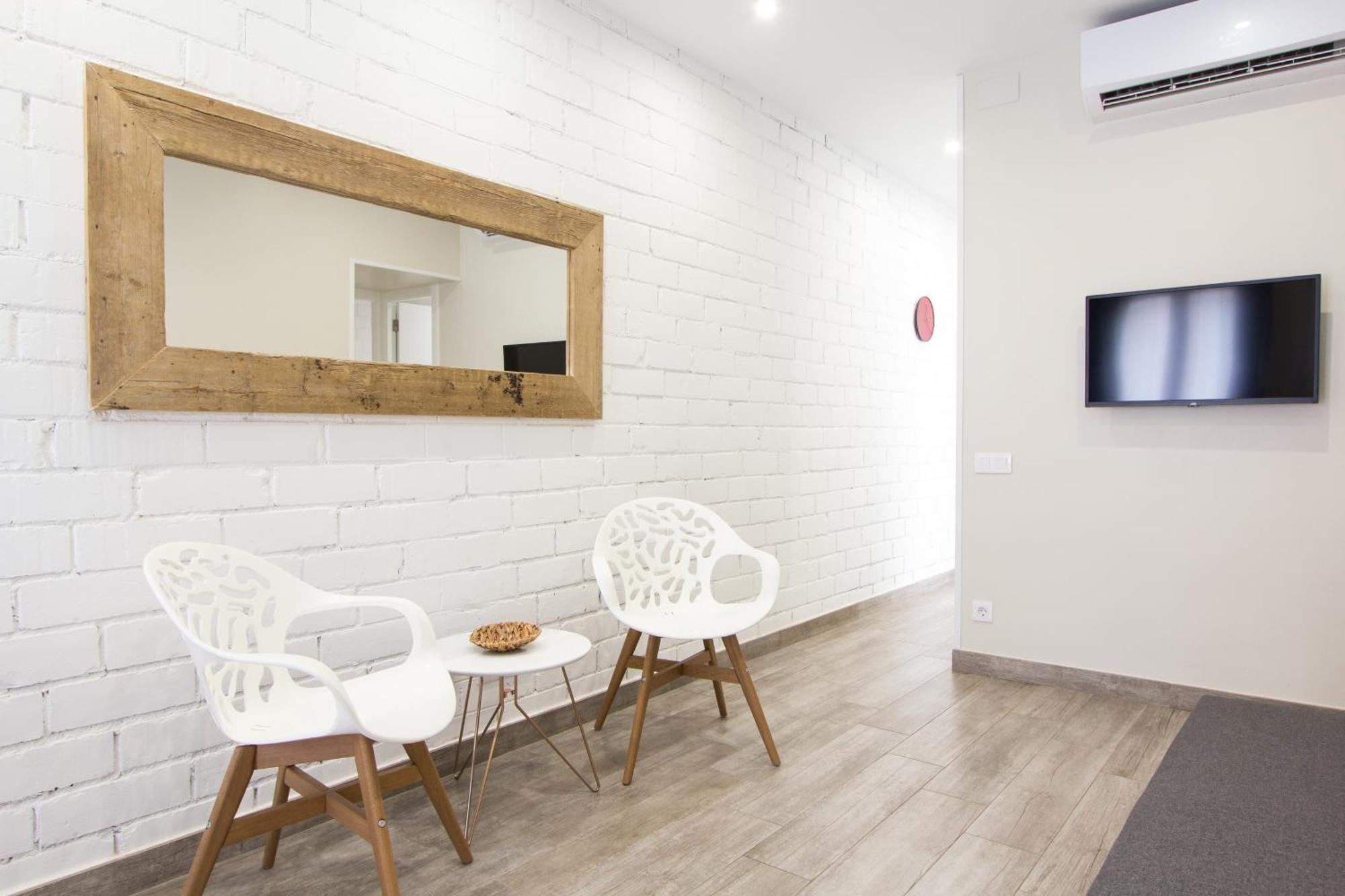 Novus Homes Barcelona Santa Eulalia ロスピタレート・デ・リョブレガート エクステリア 写真