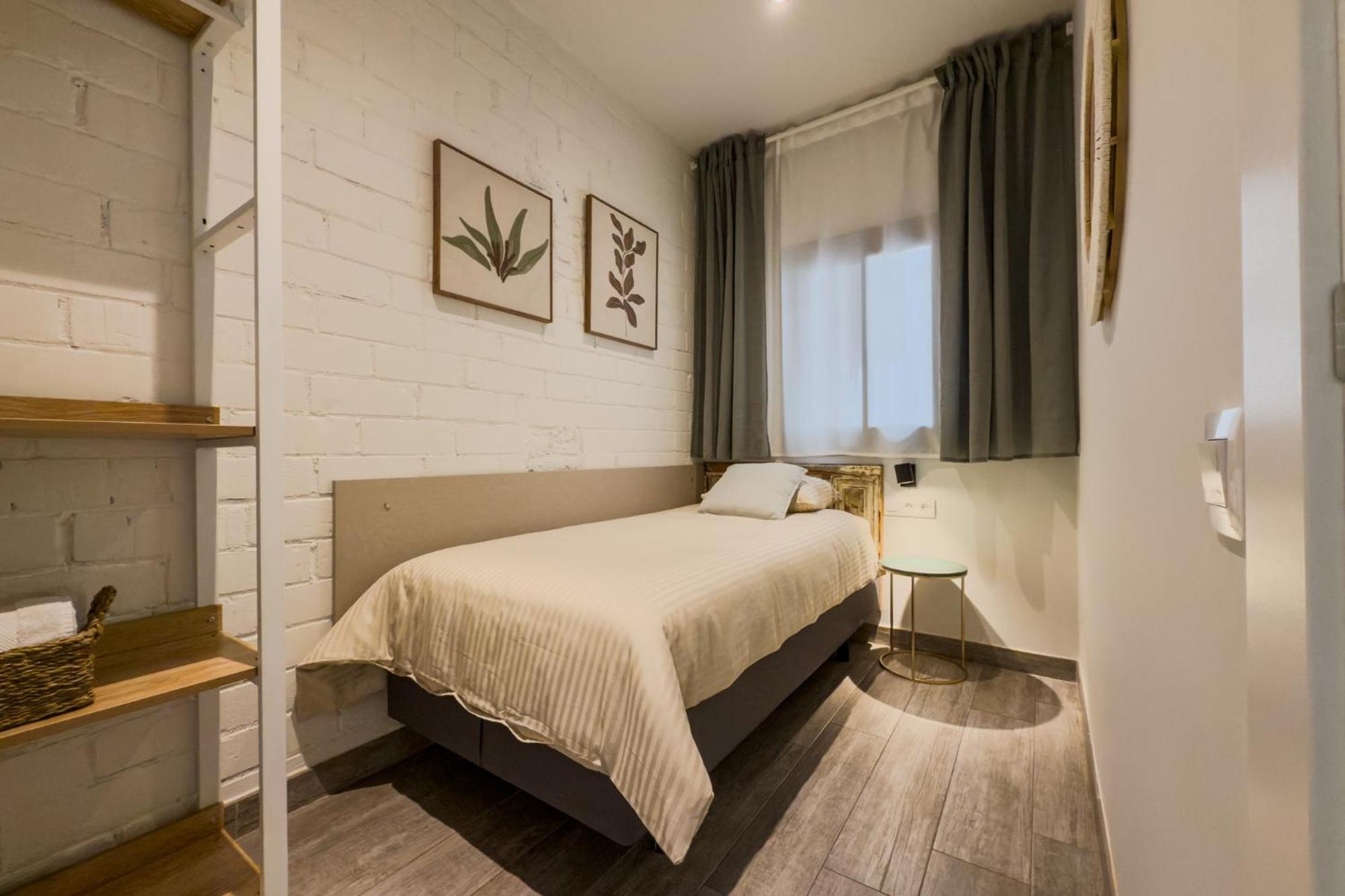 Novus Homes Barcelona Santa Eulalia ロスピタレート・デ・リョブレガート エクステリア 写真