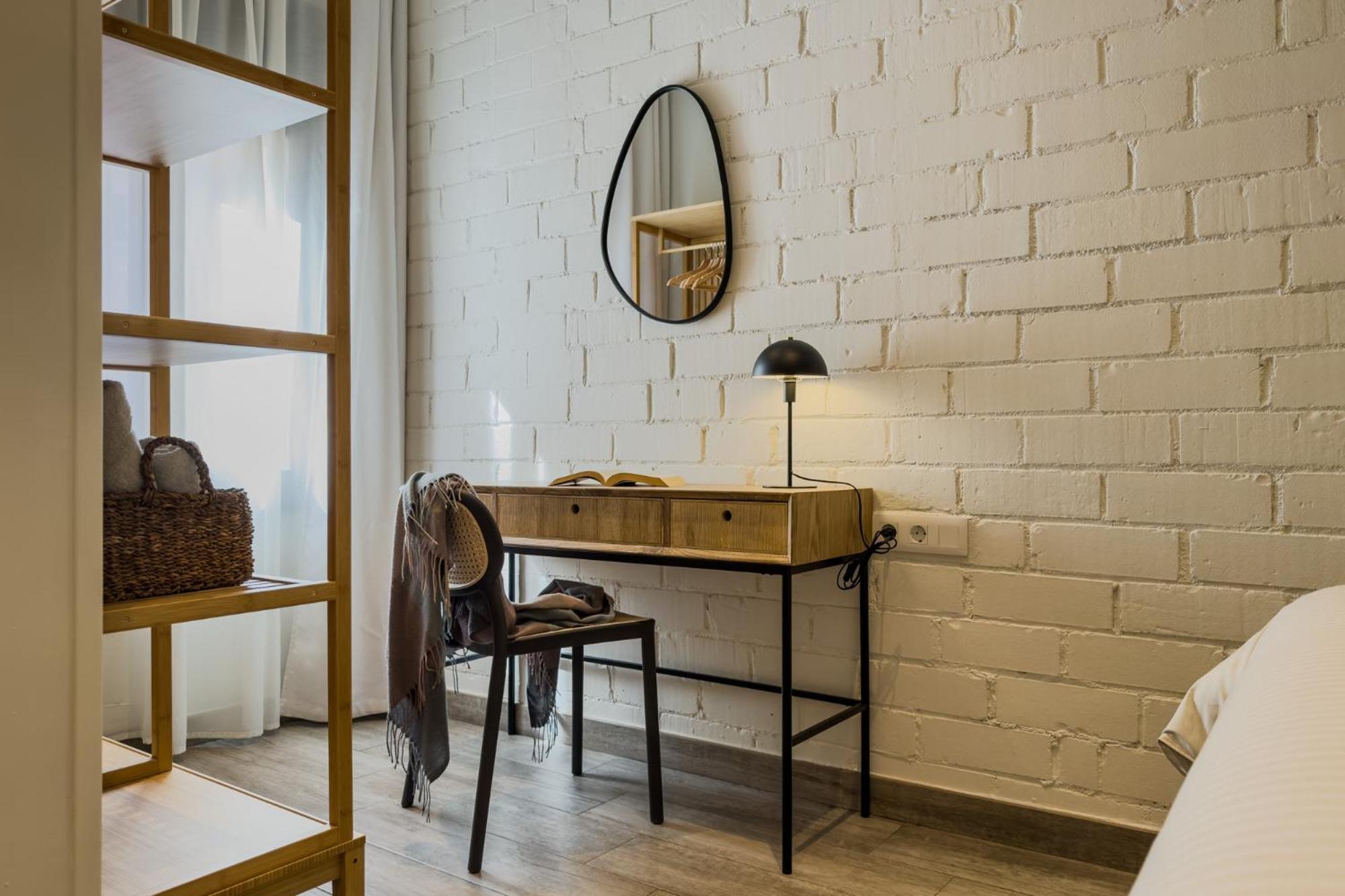 Novus Homes Barcelona Santa Eulalia ロスピタレート・デ・リョブレガート エクステリア 写真