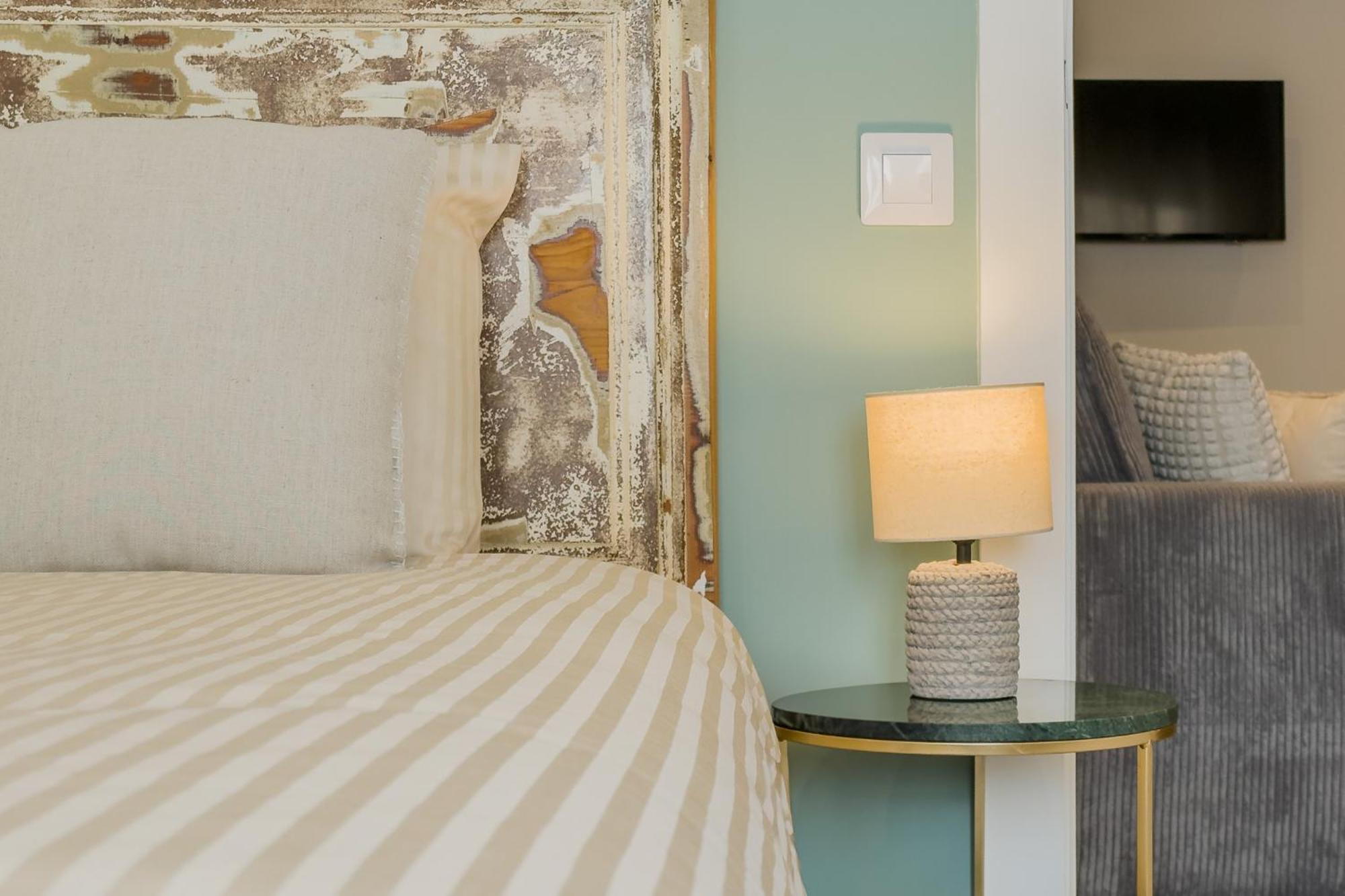 Novus Homes Barcelona Santa Eulalia ロスピタレート・デ・リョブレガート エクステリア 写真