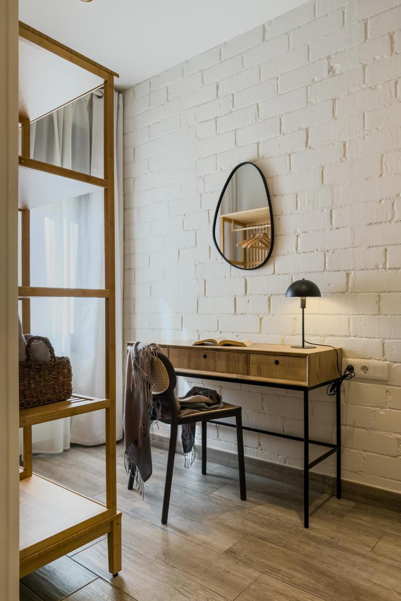 Novus Homes Barcelona Santa Eulalia ロスピタレート・デ・リョブレガート エクステリア 写真
